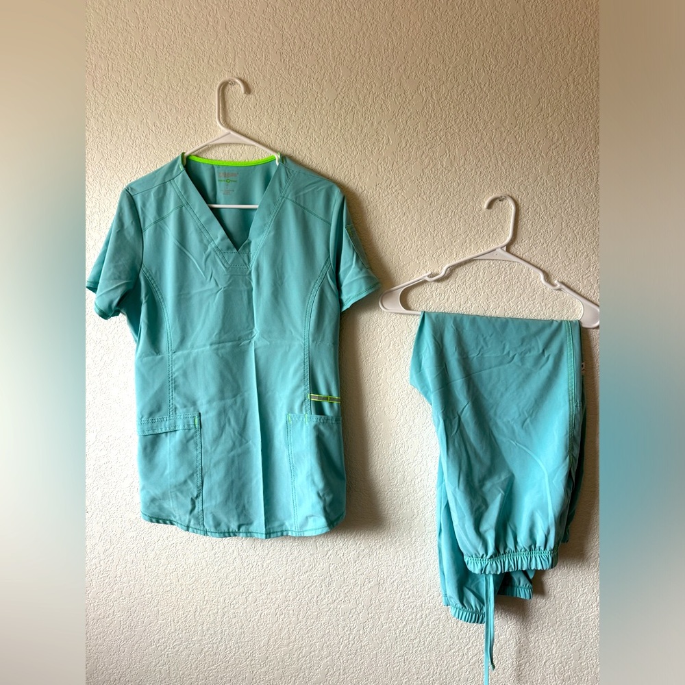 Women’s light blue scrub set. Size M/L